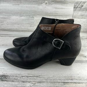 DANSKO Darbie Black Leather Ankle Boots 40